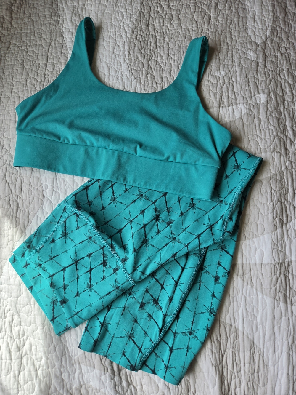 Turquoise Sport Bra and Printed Leggings Set - Women Intimates & Sleepwear